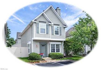 718 Casper Ln Newport News, VA 23602