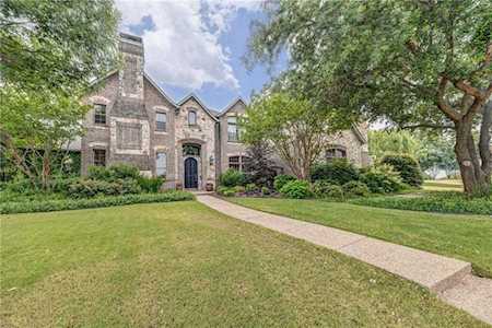 3004 Greenwood Court Flower Mound, TX 75022