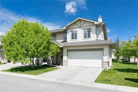 131 Citadel Meadow Garden(s) NW Calgary, AB T3G 5N3