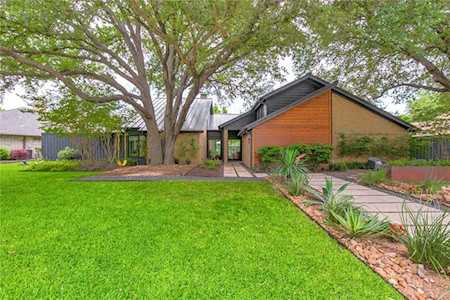 4221 High Star Lane Dallas, TX 75287