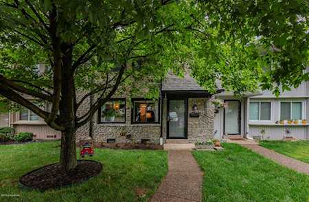 2923 Six Mile Ln Jeffersontown, KY 40220