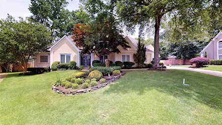 3365 N Big Woods Cv Collierville, TN 38017