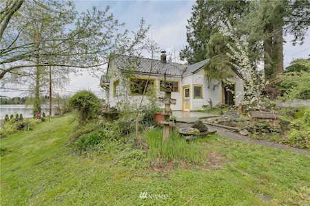 11603 N Lakeshore Dr Lake Stevens, WA 98258