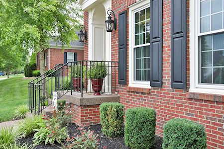 922 Woodland Heights Dr Louisville, KY 40245