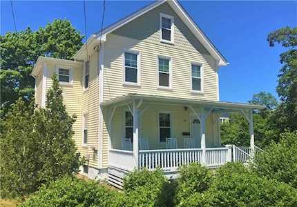 81 NARRAGANSETT AV Narragansett, RI 02882