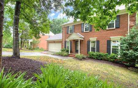 519 Foxfield Ln Matthews, NC 28105