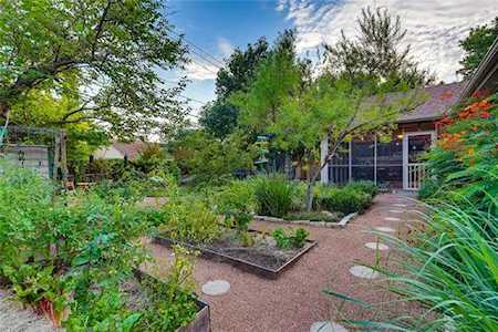 219 Cloudview Dr Austin, TX 78745