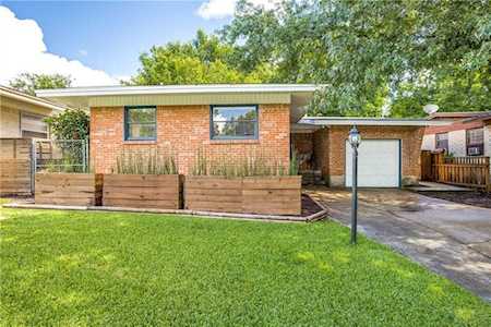 1906 Elmwood Boulevard Dallas, TX 75224
