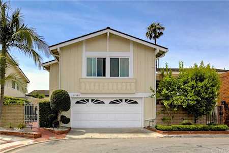 12382 Glacier Circle Los Alamitos, CA 90720