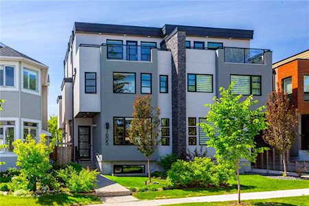 1605 29 Avenue SW Calgary, AB T2T 1M6