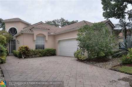 5279 Brookview Dr Boynton Beach, FL 33437
