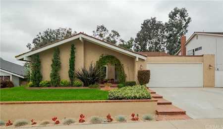 27172 Puerta Del Oro Mission Viejo, CA 92691