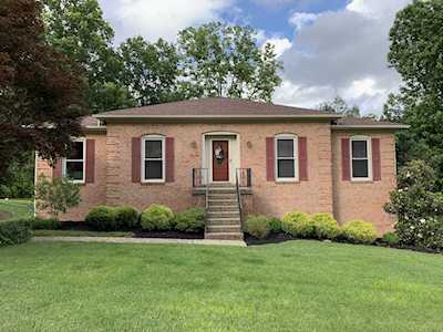 2815 Winterhaven Rd Louisville, KY 40220