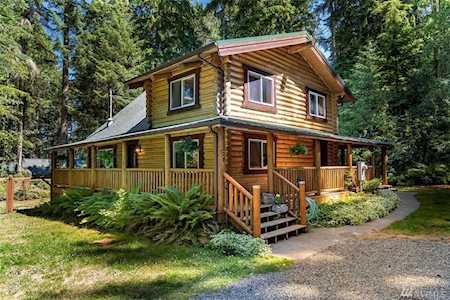 11208 Breaker Wy Anderson Island, WA 98303