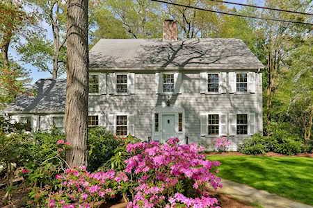 191 Edge Hill Rd Milton, MA 02186