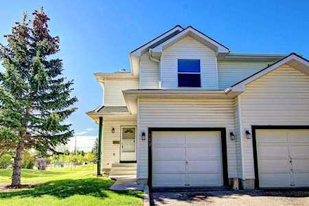 129 Sandpiper Lane NW Calgary, AB T3K 4L7