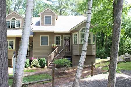 16 Lilac Ct #16 Hopkinton, MA 01748