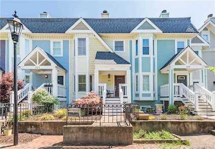 320 10th St Charlotte, NC 28202