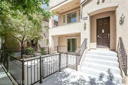 7729 Vibrant Threads Ct Las Vegas, NV 89149