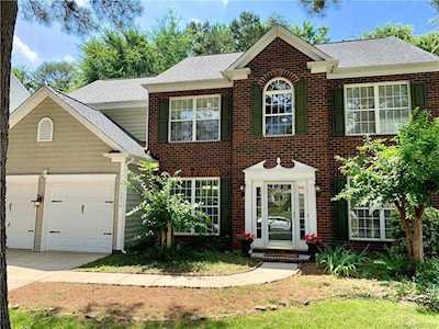 15836 Gathering Oaks Dr Huntersville, NC 28078