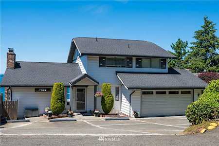 7526 Eastside Dr NE Tacoma, WA 98422