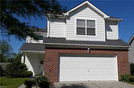 1832 Kempsville Crossing Ln Virginia Beach, VA 23464