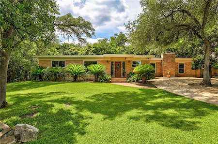 104 Westhaven Dr West Lake Hills, TX 78746