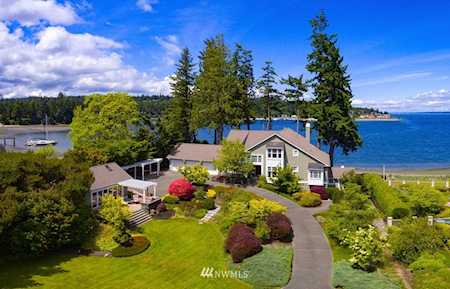 86 Bayside Ct Port Ludlow, WA 98365