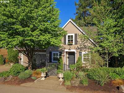 267 Furnace St Lake Oswego, OR 97034