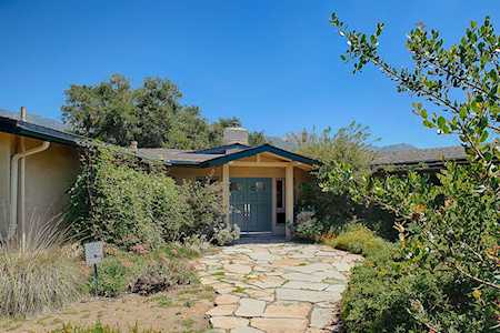 1120 Tunnel Rd Santa Barbara, CA 93105
