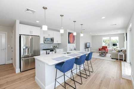 545 E Third #PenthouseA Boston, MA 02127