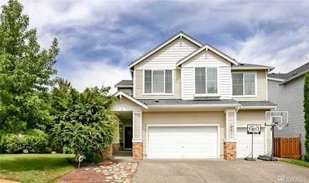 2205 170th Ave E Lake Tapps, WA 98391