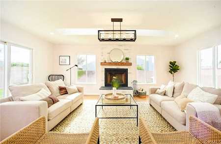 11161 Ticonderoga Drive Los Alamitos, CA 90720