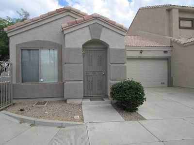 2763 E Schiliro Circle Phoenix, AZ 85032