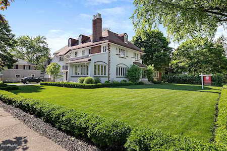 551 SE Cambridge Blvd East Grand Rapids, MI 49506