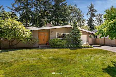 5208 119th Ave SE Bellevue, WA 98006