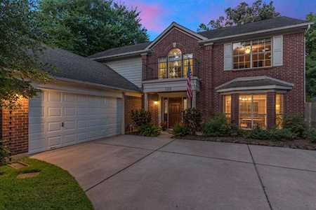 122 W Copper Sage Circle The Woodlands, TX 77381