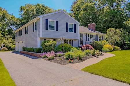 9 Wildwood Street Burlington, MA 01803