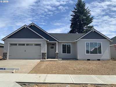 2297 SE 11th Ave #Lot49 Canby, OR 97013