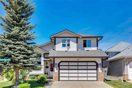 42 Shawfield Court SW Calgary, AB T2Y 2Y2