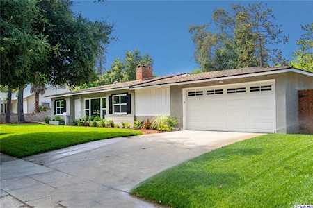 616 E Woodbury Road Pasadena, CA 91104