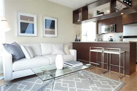 1001 Richards Street #1903 Vancouver, BC V6B 1J6