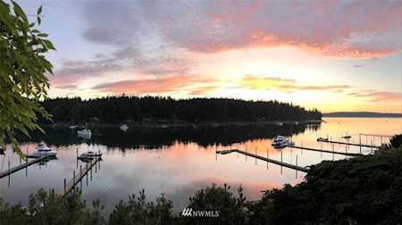 6498 NE Monte Vista Dr Bainbridge Island, WA 98110