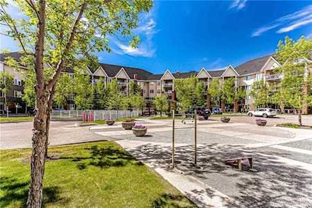 15 Everstone Drive SW #139 Calgary, AB T2Y 5B5