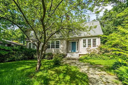 22 Woodland Rd Lexington, MA 02420