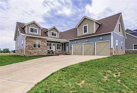 6144 W David Wayne Drive New Palestine, IN 46163