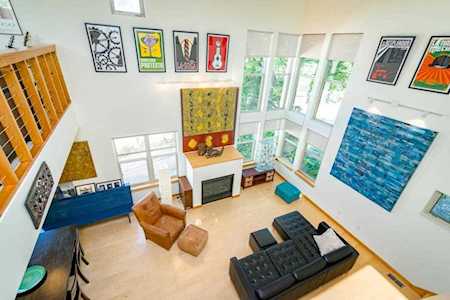 2018 21st Avenue S Minneapolis, MN 55404