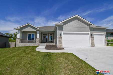 9420 Fairbanks Dr Lincoln, NE 68516