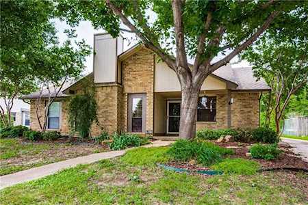 2817 Hamlett Lane Flower Mound, TX 75028