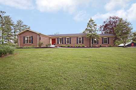 5112 Carpenter Dr Crestwood, KY 40014